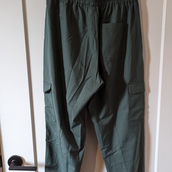 Old Navy Stretch Elastic High-Waist Jogger - Picture 8 of 8